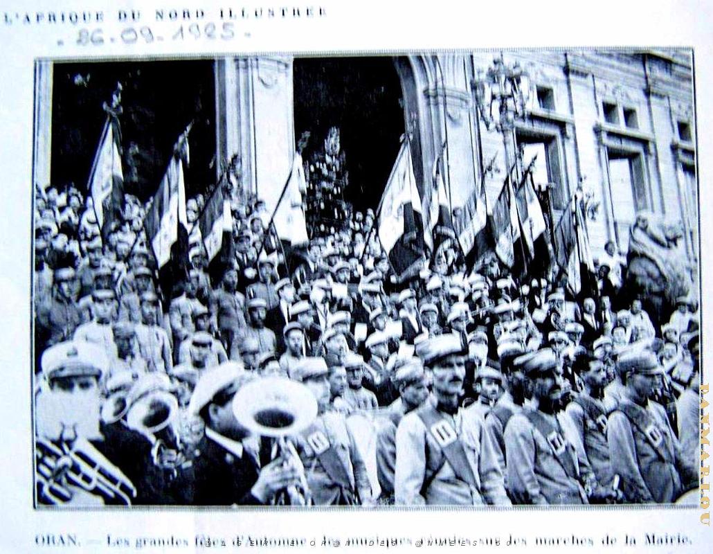 PA i- 58- Place d'armes animee.jpg